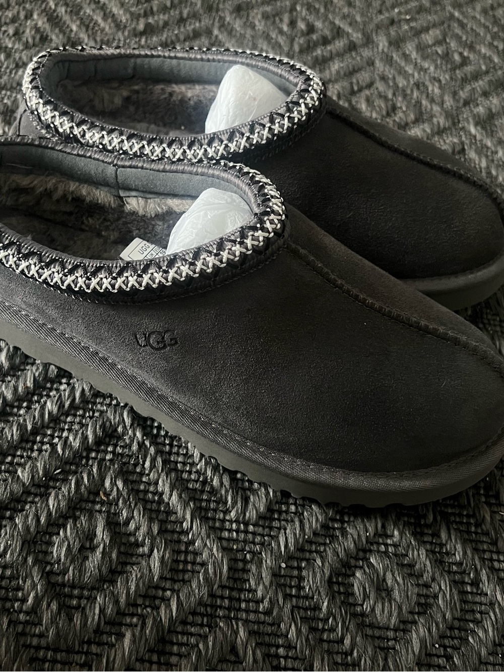 GREY TASMAN UGGS